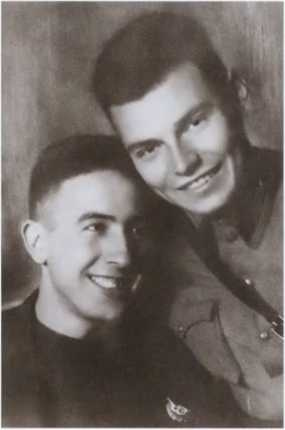 Иллюстрация к книге — Вожди СССР [i_018.jpg]