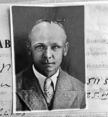 Иллюстрация к книге — Разведка. «Иван» наоборот: взаимодействие спецслужб Москвы и Лондона в 1942—1944 гг. [i_026.jpg]