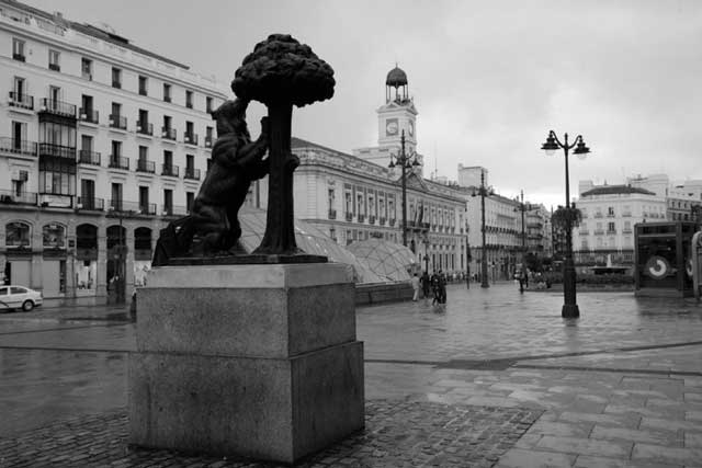 Иллюстрация к книге — Испания со вкусом солнца. Гаспачо для печального рыцаря [i_004.jpg]