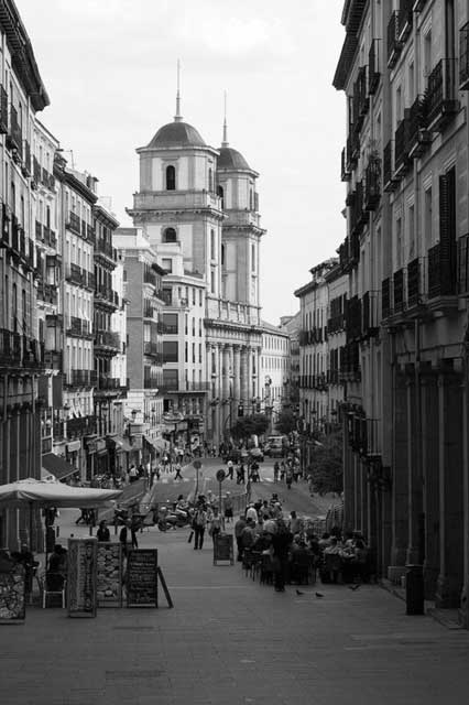 Иллюстрация к книге — Испания со вкусом солнца. Гаспачо для печального рыцаря [i_007.jpg]