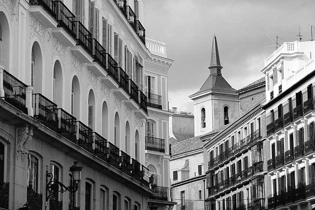 Иллюстрация к книге — Испания со вкусом солнца. Гаспачо для печального рыцаря [i_014.jpg]