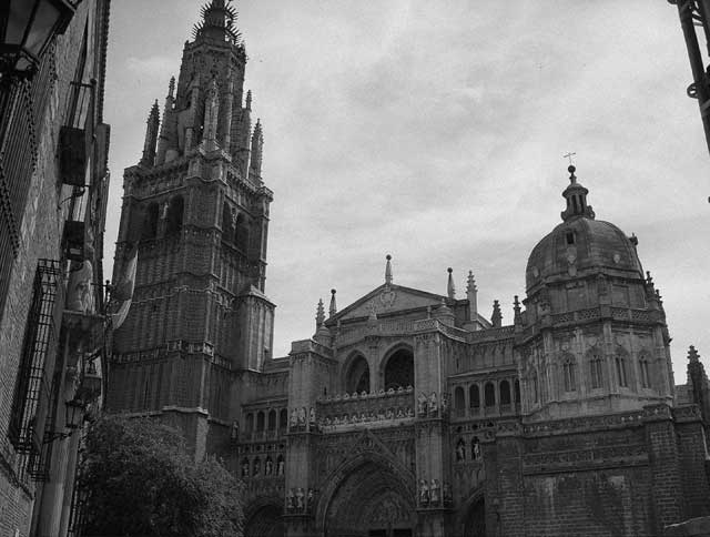 Иллюстрация к книге — Испания со вкусом солнца. Гаспачо для печального рыцаря [i_054.jpg]