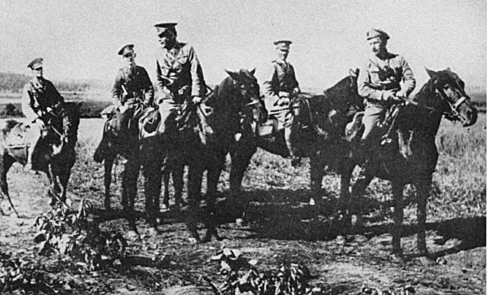 Иллюстрация к книге — Британская военная экспедиция в Сибирь. Воспоминания командира батальона «Несгибаемых», отправленного в поддержку Колчака. 1918—1919 [i_011.jpg]