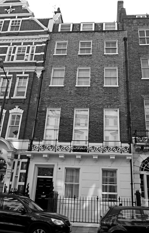 Иллюстрация к книге — The Beatles от A до Z: необычное путешествие в наследие «ливерпульской четверки» [i_002.jpg]