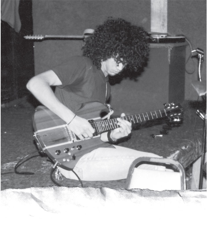 Иллюстрация к книге — Slash. Демоны рок-н-ролла в моей голове [i_013.jpg]