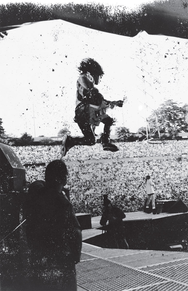 Иллюстрация к книге — Slash. Демоны рок-н-ролла в моей голове [i_032.jpg]