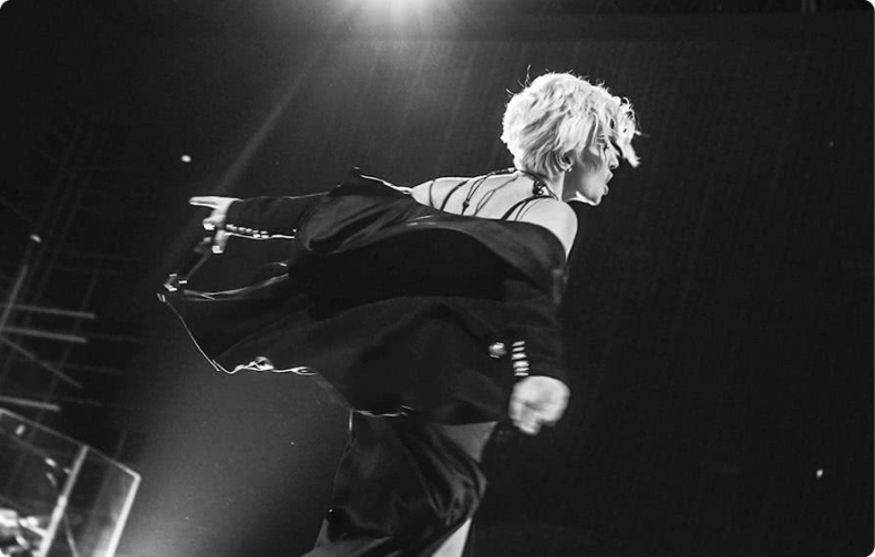 Иллюстрация к книге — Редкая птица [i_005.jpg]