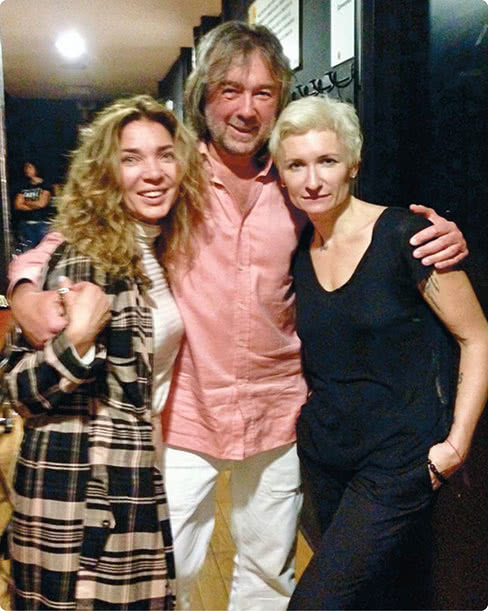 Иллюстрация к книге — Редкая птица [i_074.jpg]