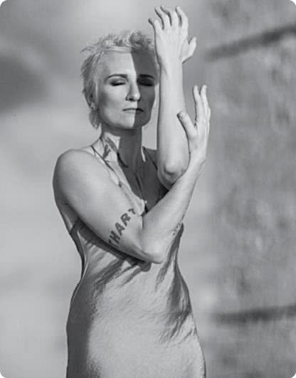 Иллюстрация к книге — Редкая птица [i_162.jpg]