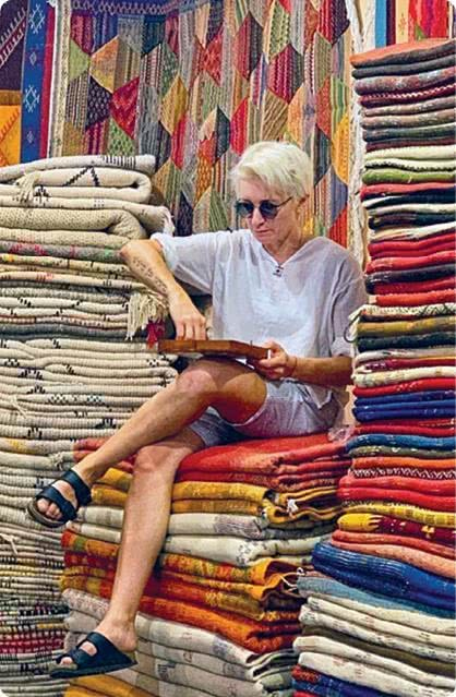 Иллюстрация к книге — Редкая птица [i_192.jpg]