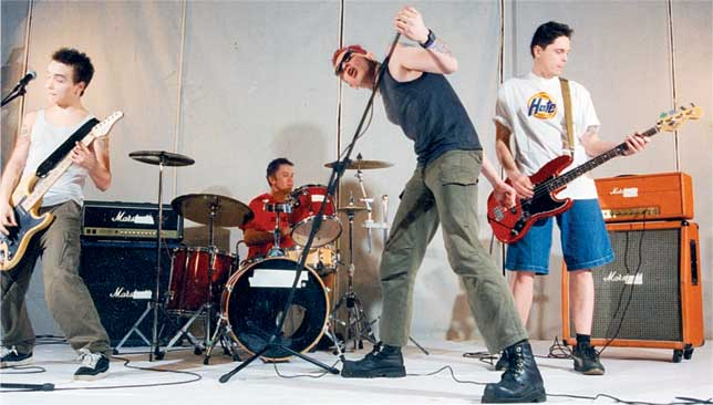 Иллюстрация к книге — Тупой панк-рок для интеллектуалов [i_029.jpg]