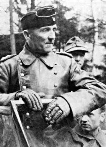 Иллюстрация к книге — Арденнская операция. Последняя авантюра Гитлера [i_033.jpg]