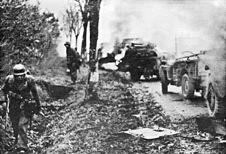 Иллюстрация к книге — Арденнская операция. Последняя авантюра Гитлера [i_042.jpg]