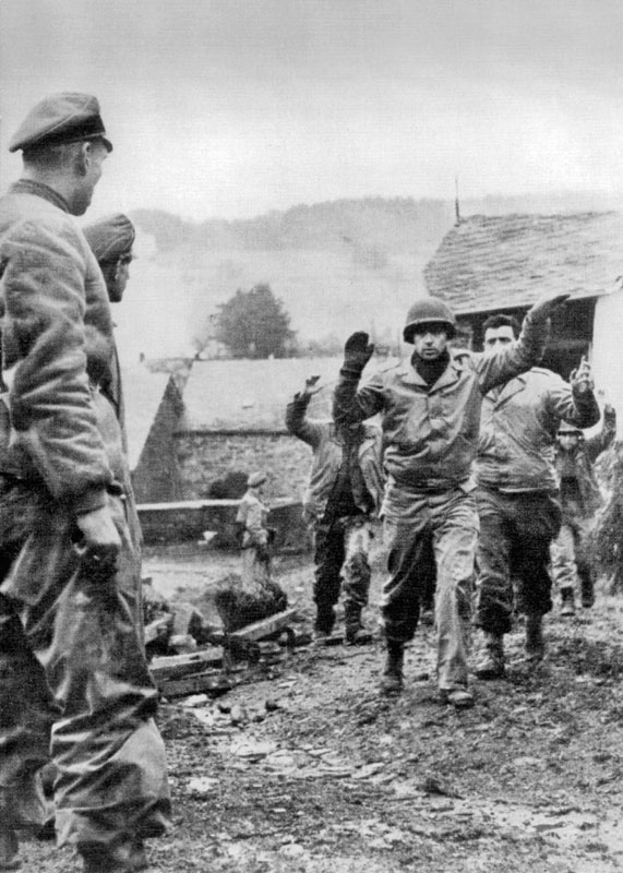 Иллюстрация к книге — Арденнская операция. Последняя авантюра Гитлера [i_043.jpg]