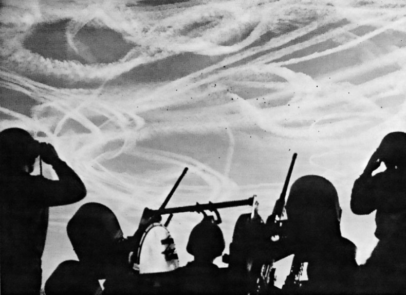 Иллюстрация к книге — Арденнская операция. Последняя авантюра Гитлера [i_059.jpg]