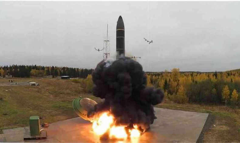 Иллюстрация к книге — Москва ельцинская. Хроники президентского правления [i_059.jpg]