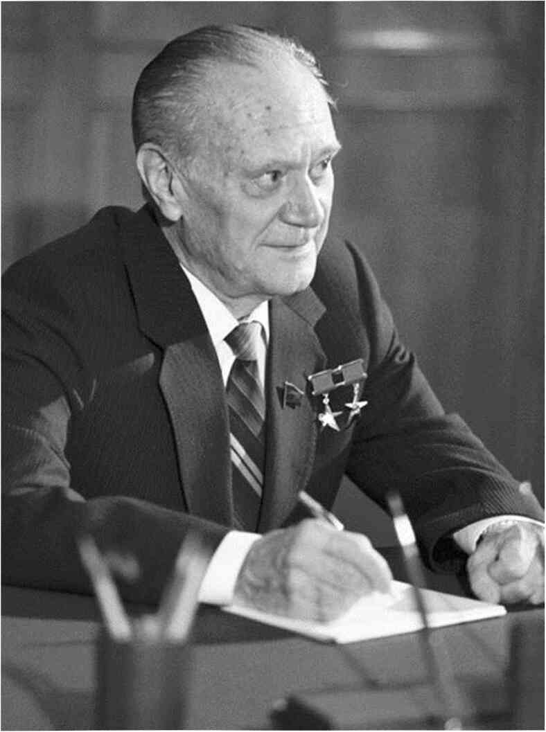 Иллюстрация к книге — Москва ельцинская. Хроники президентского правления [i_115.jpg]