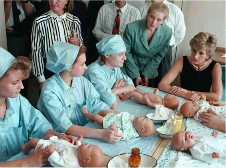 Иллюстрация к книге — Москва ельцинская. Хроники президентского правления [i_137.jpg]