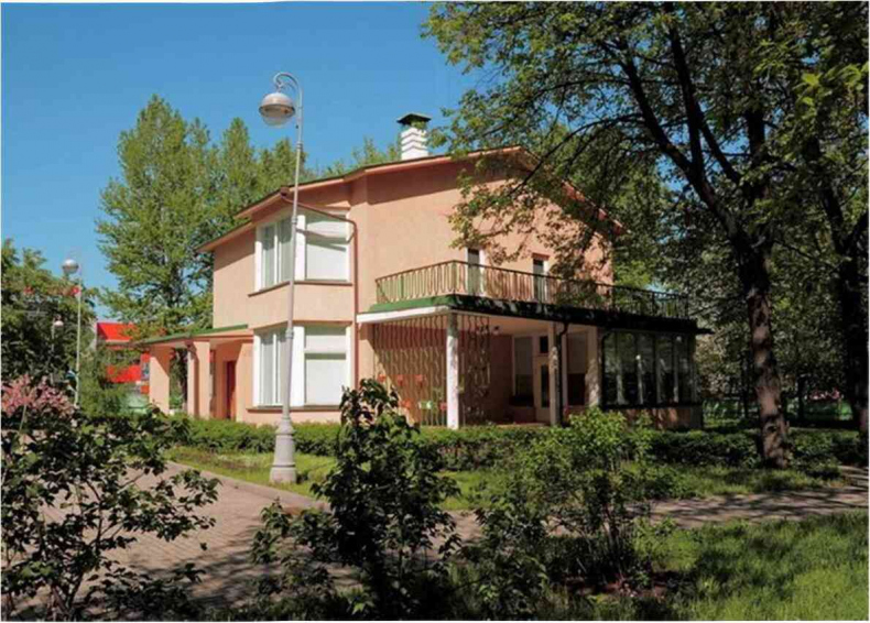 Иллюстрация к книге — Москва ельцинская. Хроники президентского правления [i_149.jpg]