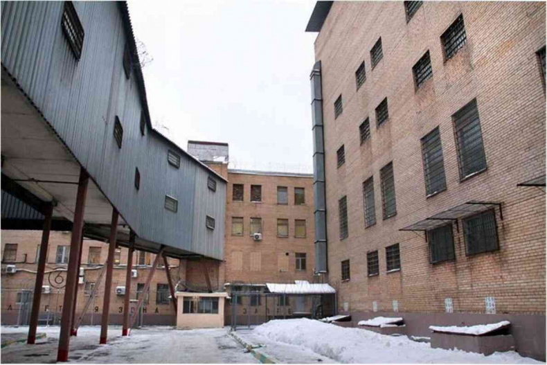 Иллюстрация к книге — Москва ельцинская. Хроники президентского правления [i_174.jpg]