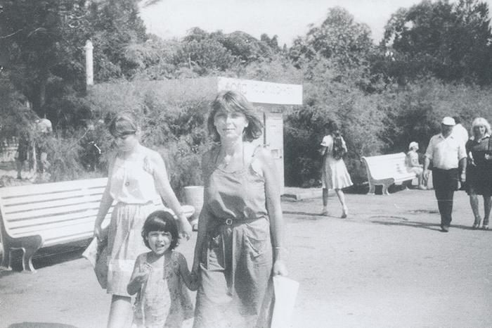 Иллюстрация к книге — Когда душа любила душу. Воспоминания о барде Кате Яровой [_16.jpg]