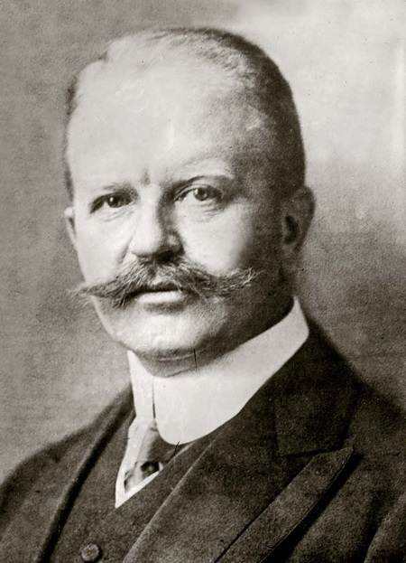 Иллюстрация к книге — Ленин в поезде [i_014.jpg]