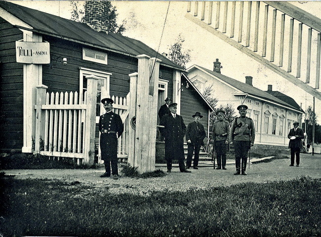 Иллюстрация к книге — Ленин в поезде [i_024.jpg]