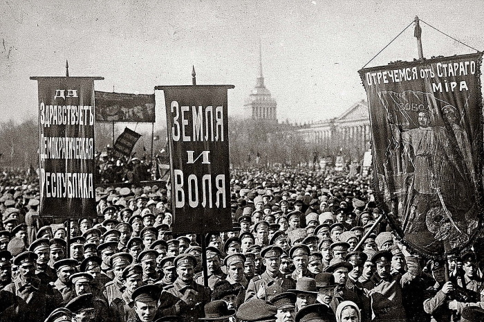 Иллюстрация к книге — Ленин в поезде [i_034.jpg]