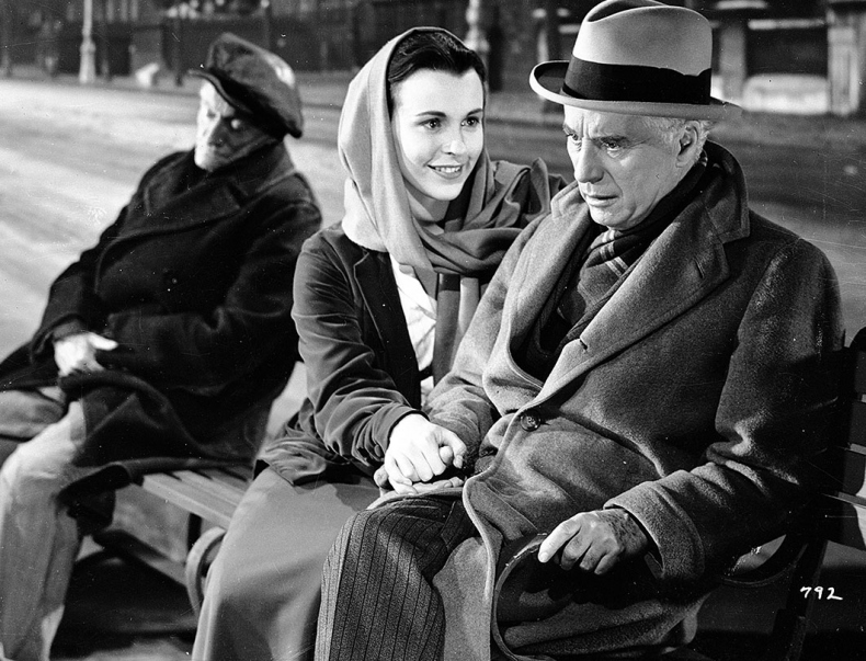 Иллюстрация к книге — Огни рампы. Мир «Огней рампы» [i_030.jpg]