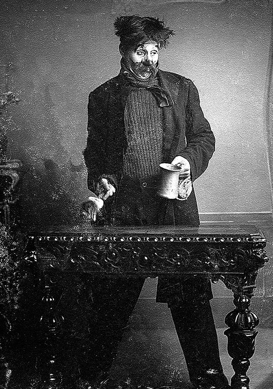 Иллюстрация к книге — Огни рампы. Мир «Огней рампы» [i_072.jpg]