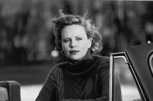 Иллюстрация к книге — Шарлиз Терон. Безумный монстр Голливуда [i_016.jpg]