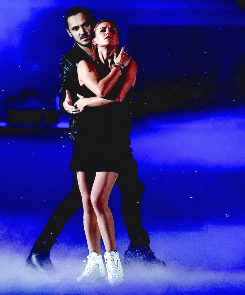 Иллюстрация к книге — Две стороны одной медали [i_002.jpg]