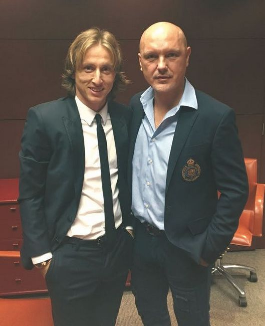 Иллюстрация к книге — Лука Модрич. Автобиография [i_081.jpg]