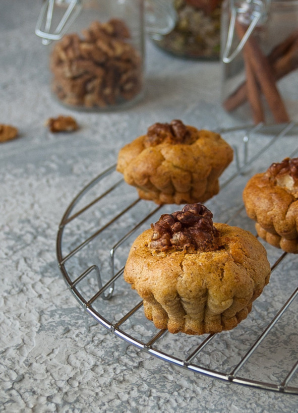 Иллюстрация к книге — Осень рисует на кухне уют [i_044.jpg]