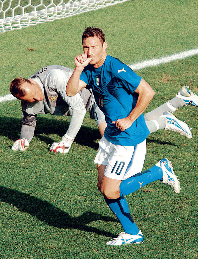 Иллюстрация к книге — Тотти. Император Рима [i_025.jpg]