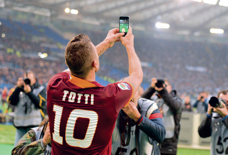 Иллюстрация к книге — Тотти. Император Рима [i_043.jpg]