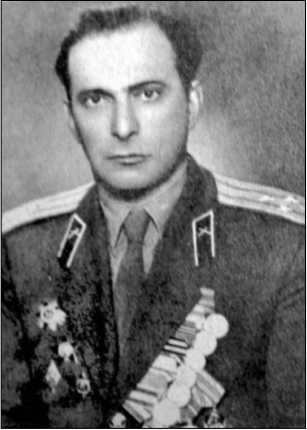 Иллюстрация к книге — Октябрь 1941. Варшавское шоссе [i_024.jpg]