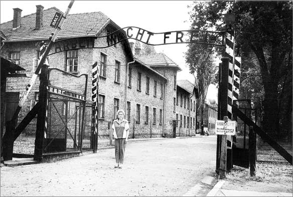 Иллюстрация к книге — Клятва. История сестер, выживших в Освенциме [i_021.jpg]