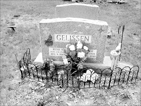 Иллюстрация к книге — Клятва. История сестер, выживших в Освенциме [i_022.jpg]