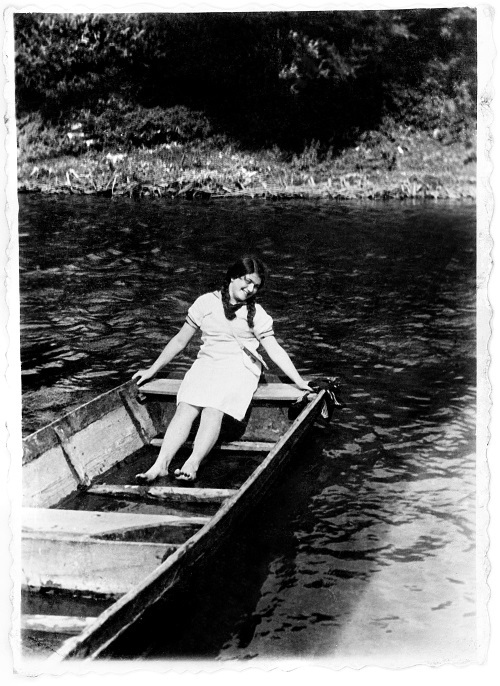 Иллюстрация к книге — В тени Холокоста. Дневник Рении [i_004.jpg]