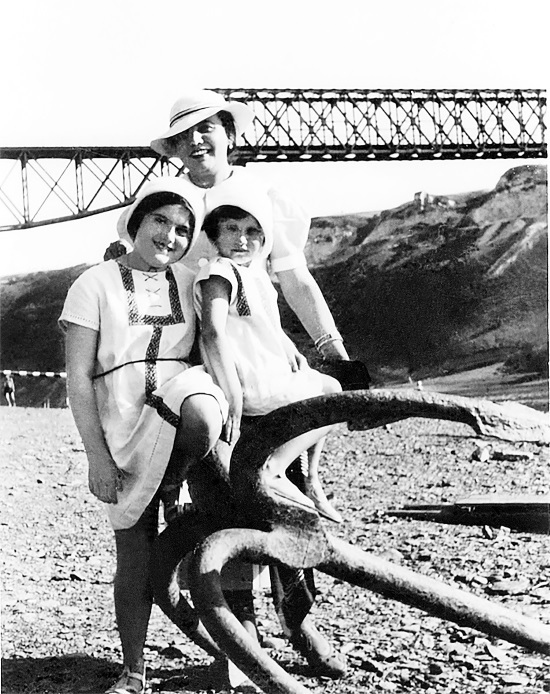 Иллюстрация к книге — В тени Холокоста. Дневник Рении [i_010.jpg]