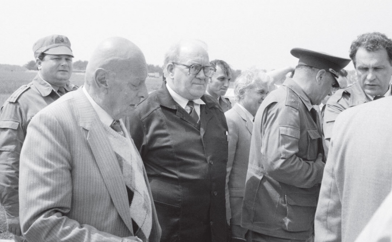 Иллюстрация к книге — Валерий Легасов: Высвечено Чернобылем [i_052.jpg]