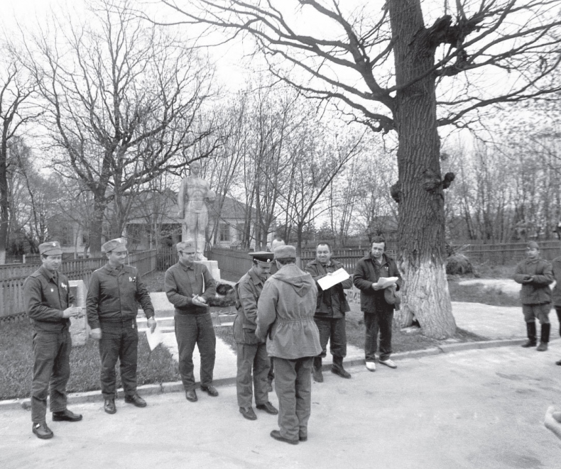 Иллюстрация к книге — Валерий Легасов: Высвечено Чернобылем [i_062.jpg]