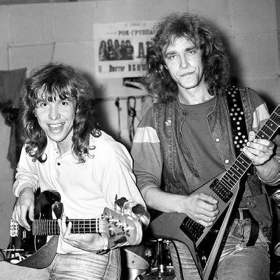 Иллюстрация к книге — Ария: Возрождение Легенды. Авторизованная биография группы [i_003.jpg]