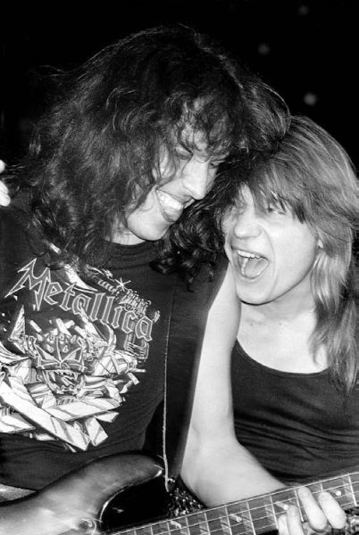 Иллюстрация к книге — Ария: Возрождение Легенды. Авторизованная биография группы [i_011.jpg]