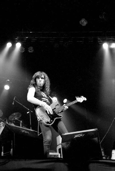 Иллюстрация к книге — Ария: Возрождение Легенды. Авторизованная биография группы [i_013.jpg]