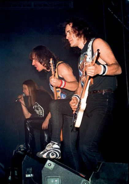 Иллюстрация к книге — Ария: Возрождение Легенды. Авторизованная биография группы [i_020.jpg]