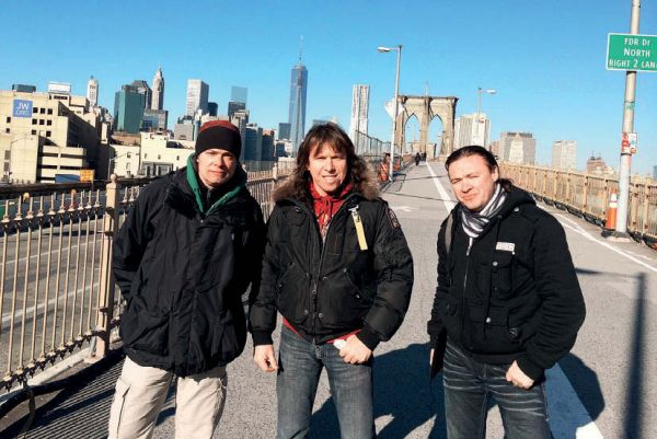 Иллюстрация к книге — Ария: Возрождение Легенды. Авторизованная биография группы [i_039.jpg]