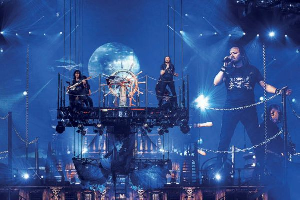 Иллюстрация к книге — Ария: Возрождение Легенды. Авторизованная биография группы [i_046.jpg]