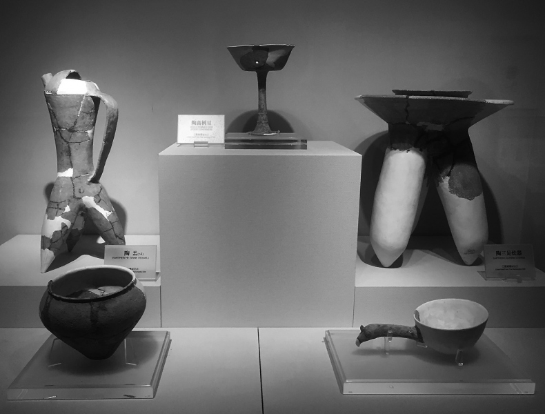 Иллюстрация к книге — На руинах нового [i_004.jpg]